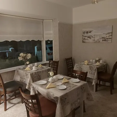 Blackrock Carole Ville Guesthouse 5* Κορκ