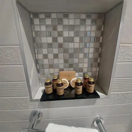 Oda ve Kahvaltı Blackrock Carole 5*