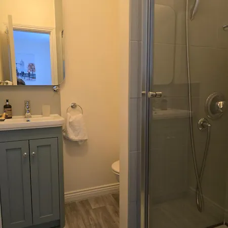 Blackrock Carole Oda ve Kahvaltı 5*