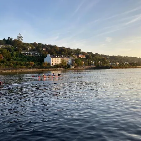 Blackrock Carole Ville Guesthouse 5*