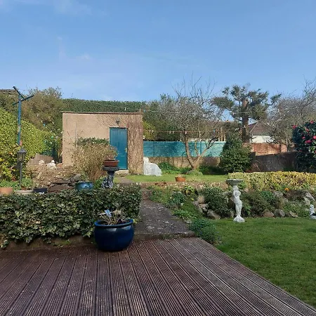 Blackrock Carole Ville Guesthouse Bed & Breakfast 5*