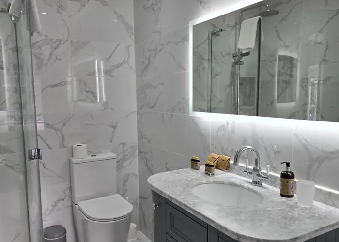 Blackrock Carole Bed & Breakfast 5*